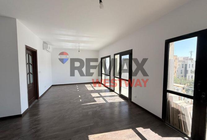 72184877 - Property Image 3