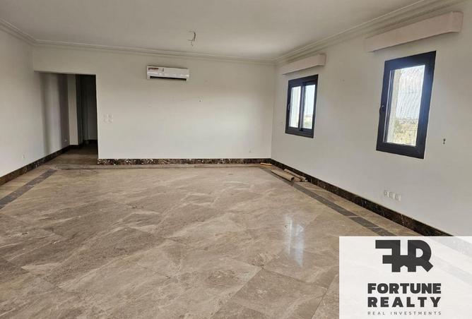 98817296 - Property Image 2