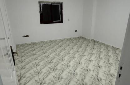 Apartment - 4 Bedrooms - 3 Bathrooms for rent in Dr Ismail Wahbi St. - 10th Zone - Nasr City - Cairo