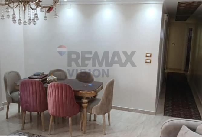 8719407 - Property Image 2