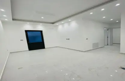 Apartment - 4 Bedrooms - 4 Bathrooms for sale in Hadaba - Fayoum Desert road - 6 October City - Giza Apartment - 4 Bedrooms - 4 Bathrooms for sale in Hadaba - Fayoum Desert road - 6 October City - Giza