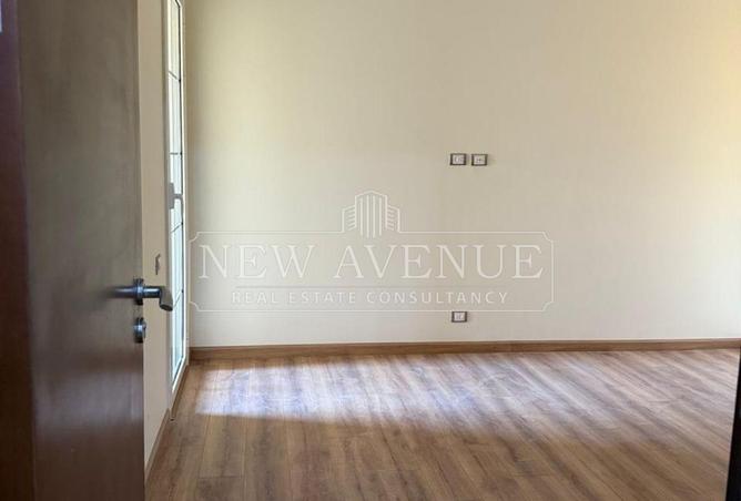 74309760 - Property Image 2