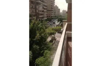 شقة - 3 غرف نوم - 1 حمام للبيع في شارع حلمي عبد العاطي - المنطقة الثامنة - مدينة نصر - القاهرة