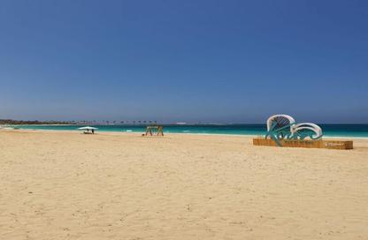Chalet - 2 Bedrooms - 2 Bathrooms for sale in Koun - Ras Al Hekma - North Coast