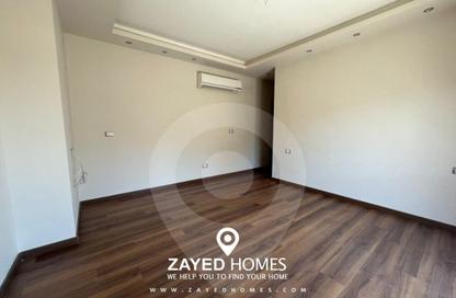 Apartment - 2 Bedrooms - 3 Bathrooms for rent in The Courtyards - Sheikh Zayed Compounds - Sheikh Zayed City - Giza