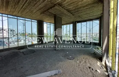 Office Space - 3 Bedrooms - 1 Bathroom for rent in One Golden Square Mall - The 5th Settlement - New Cairo City - Cairo