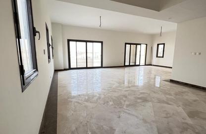 Apartment - 4 Bedrooms - 5 Bathrooms for sale in Levana - Uptown Cairo - Mokattam - Cairo