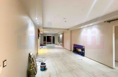 شقة - 3 غرف نوم - 2 حمامات للبيع في سموحة - حي شرق - الاسكندرية