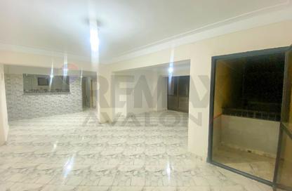 Apartment - 2 Bedrooms - 1 Bathroom for sale in Gamal Abdel Nasser Road - Sidi Beshr - Hay Awal El Montazah - Alexandria Apartment - 2 Bedrooms - 1 Bathroom for sale in Gamal Abdel Nasser Road - Sidi Beshr - Hay Awal El Montazah - Alexandria
