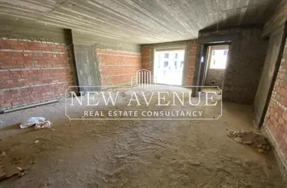 Apartment - 2 Bedrooms - 2 Bathrooms for sale in Sarai - Mostakbal City Compounds - Mostakbal City - Future City - Cairo