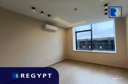 Office Space - Studio - 1 for rent in V90 - North Teseen St. - The 5th Settlement - New Cairo City - Cairo