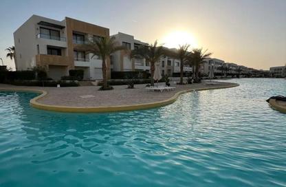 Chalet - 3 Bedrooms - 3 Bathrooms for sale in Azha North - Ras Al Hekma - North Coast