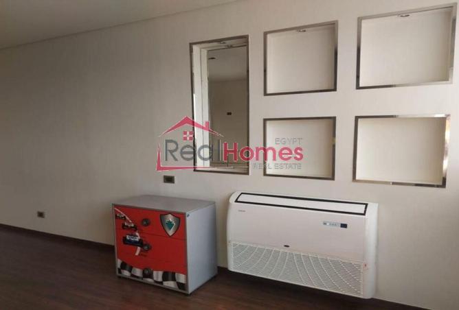 64127923 - Property Image 2