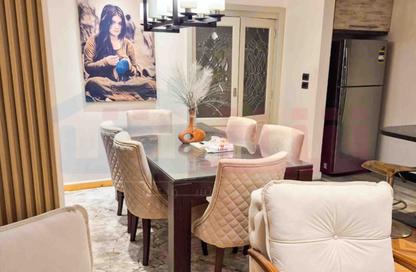 Apartment - 2 Bedrooms - 2 Bathrooms for sale in Abd Al Hameed El Deeb St. - Tharwat - Hay Sharq - Alexandria