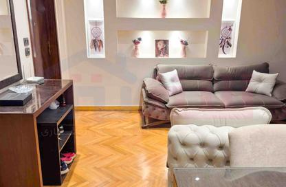 Apartment - 2 Bedrooms - 2 Bathrooms for sale in Abd Al Hameed El Deeb St. - Tharwat - Hay Sharq - Alexandria