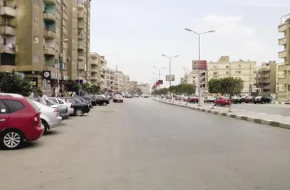 Apartment - 3 Bedrooms - 2 Bathrooms for sale in Street 9 - Al Hadaba Al Wosta - Mokattam - Cairo