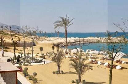 شقة - 3 غرف نوم - 2 حمامات للبيع في كالي كوست - راس الحكمة - الساحل الشمالي