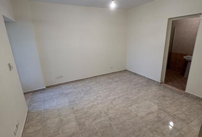 104872200 - Property Image 2