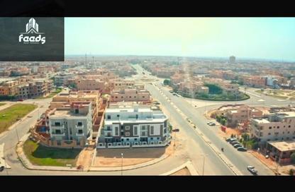 شقة - 2 غرف نوم - 2 حمامات للبيع في الحي الثالث شرق - مدينة الشروق - القاهرة