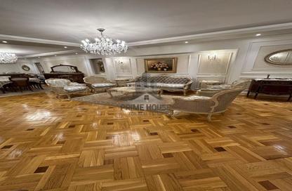 Apartment - 3 Bedrooms - 3 Bathrooms for sale in Mohamed Fawzy Moaz St. - Smouha - Hay Sharq - Alexandria