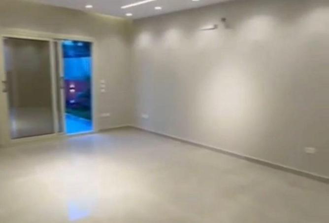 8578860 - Property Image 2