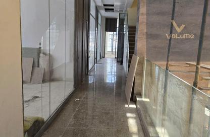 بناية كاملة - استوديو - 8 حمامات للبيع في محور مصطفي كامل - التجمع الاول - مدينة القاهرة الجديدة - القاهرة