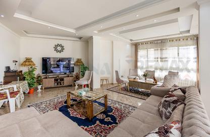 Apartment - 3 Bedrooms - 2 Bathrooms for sale in Gamal Abdel Nasser St. - El Mandara - Hay Than El Montazah - Alexandria
