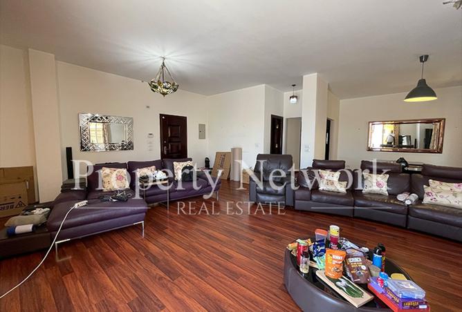 102060404 - Property Image 3