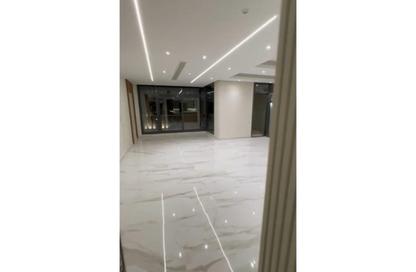 Apartment - 3 Bedrooms - 3 Bathrooms for sale in Eastown - 5th Settlement Compounds - The 5th Settlement - New Cairo City - Cairo