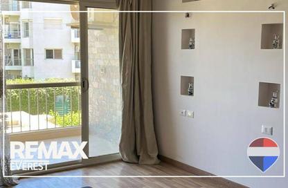 Apartment - 3 Bedrooms - 2 Bathrooms for rent in Zayed 2000 - 4th District - Sheikh Zayed City - Giza