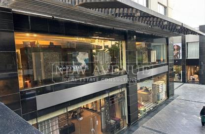 Retail - Studio - 2 Bathrooms for sale in Downtown - 5th Settlement Compounds - The 5th Settlement - New Cairo City - Cairo
