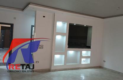 Apartment - 3 Bedrooms - 2 Bathrooms for rent in South Lotus - El Lotus - New Cairo City - Cairo
