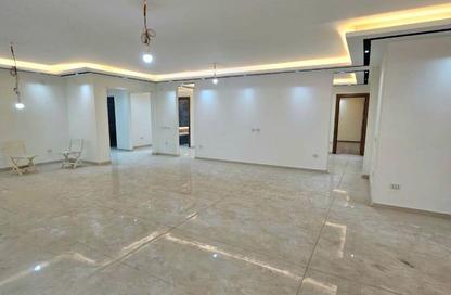 Office Space - 3 Bedrooms - 1 Bathroom for rent in Rayhana Residence - Zahraa El Maadi - Hay El Maadi - Cairo