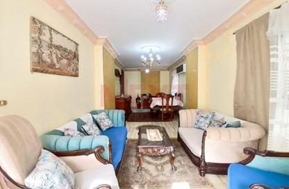 Apartment - 3 Bedrooms - 1 Bathroom for rent in Camp Chezar - Hay Wasat - Alexandria