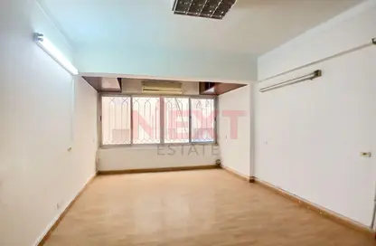 مساحات مكتبية - 2 غرف نوم - 2 حمامات للبيع في شارع أديمون فريمون - سموحة - حي شرق - الاسكندرية