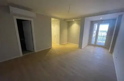 شقة - 3 غرف نوم - 3 حمامات للبيع في بيراميدز هيلز - طريق مصر اسكندرية الصحراوي - مدينة 6 أكتوبر - الجيزة