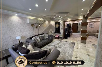 Apartment - 2 Bedrooms - 2 Bathrooms for sale in Garden City Smouha St. - Smouha - Hay Sharq - Alexandria
