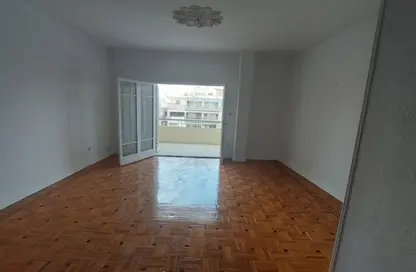 شقة - 3 غرف نوم - 2 حمامات للايجار في شارع الحريه - الماظة - مصر الجديدة - القاهرة