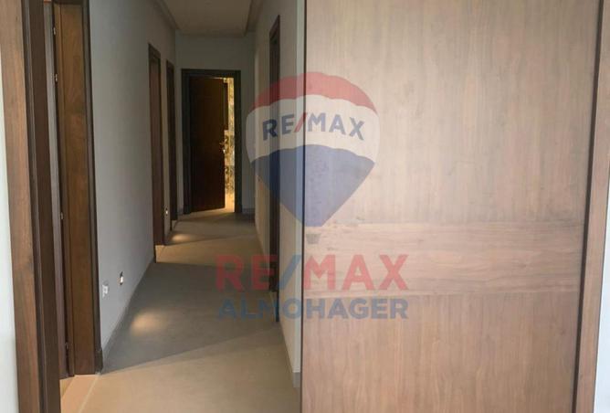 8594676 - Property Image 2