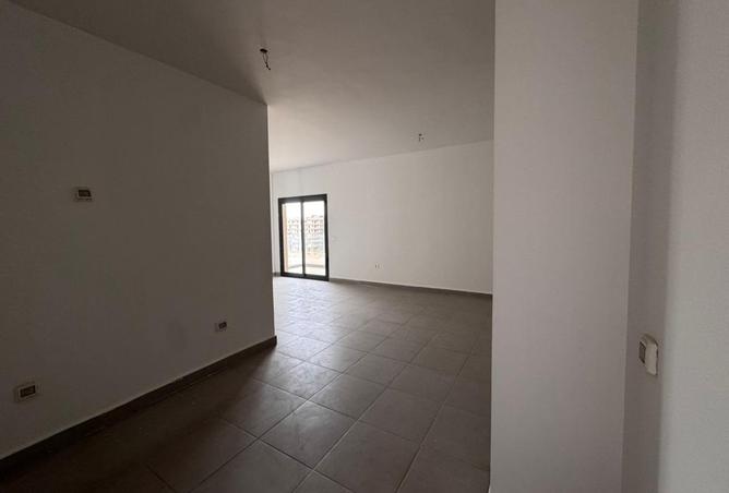 83406236 - Property Image 3