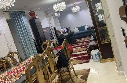 شقة - 3 غرف نوم - 2 حمامات للبيع في البوابة الرابعة القديمة - حورس - حدائق الاهرام - الجيزة