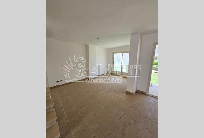 8703100 - Property Image 2