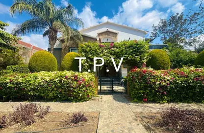 Villa - 6 Bedrooms - 4 Bathrooms for sale in Lake View - 5th Settlement Compounds - The 5th Settlement - New Cairo City - Cairo