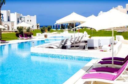 Chalet - 2 Bedrooms - 2 Bathrooms for sale in Mountain View - Ras Al Hekma - North Coast