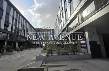 Office Space - 3 Bedrooms - 2 Bathrooms for rent in Park St. - Ring Road - The 5th Settlement - New Cairo City - Cairo