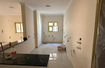 Apartment - 2 Bedrooms - 1 Bathroom for rent in Al Gezira St. - South Investors Area - New Cairo City - Cairo