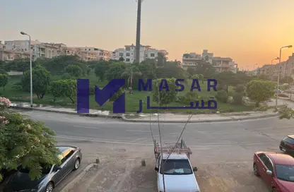 شقة - 3 غرف نوم - 2 حمامات للبيع في شارع بيرم التونسي - النرجس 1 - النرجس - مدينة القاهرة الجديدة - القاهرة