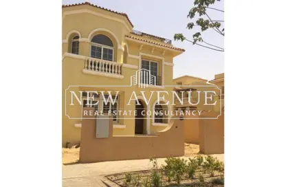 Villa - 6 Bedrooms - 5 Bathrooms for sale in Hyde Park Central - The 6th Settlement - New Cairo City - Cairo