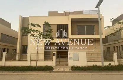 Villa - 4 Bedrooms - 6 Bathrooms for sale in Palm Hills New Cairo - 5th Settlement Compounds - The 5th Settlement - New Cairo City - Cairo