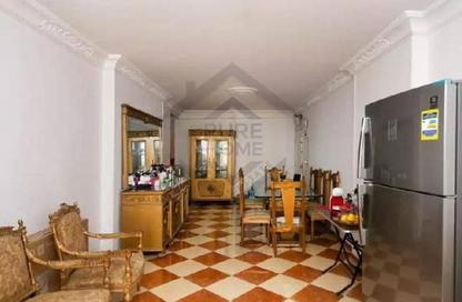 Apartment - 3 Bedrooms - 1 Bathroom for sale in Mohammed Al Eqbal St. - Laurent - Hay Sharq - Alexandria